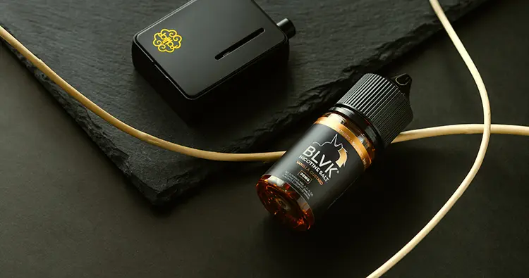 e-liquid tube with custom e-liquid labels